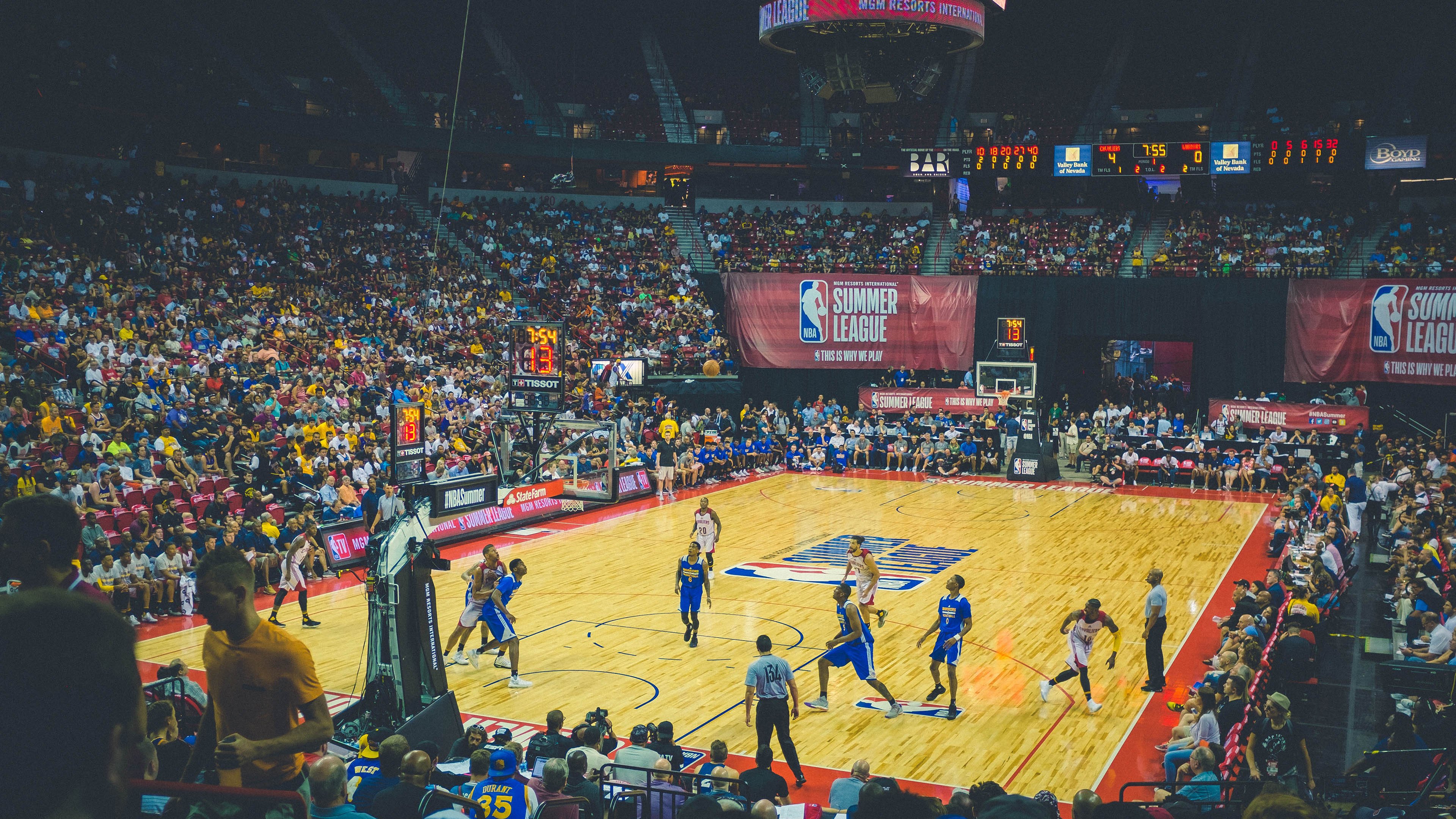 洛杉矶快船主帅放话：夏季联赛决赛必胜金州勇士，字母哥冷笑回应